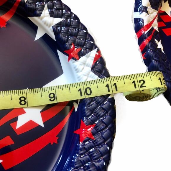 Coca-Cola Patriotic Plasticware Tray, 2-Plates, 2-Bowls, Chip dip Tray Bundle - Picture 6 of 13